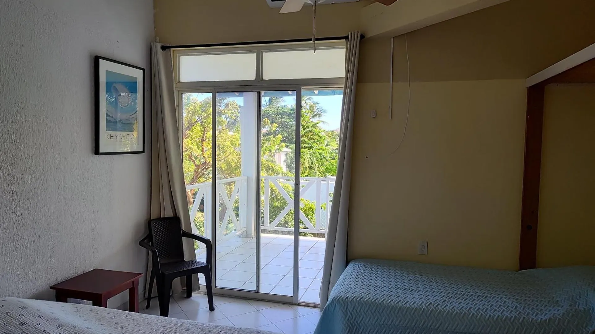 Capi'S Place San Andres